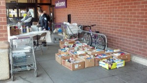 ‘Emergency of Hunger’ Food Drive: 2012 Weekend #1